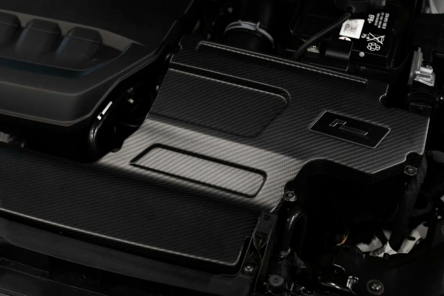 Carbon Fibre R600 Intake – 2.0 TSI EA888 Gen.3/Gen.4