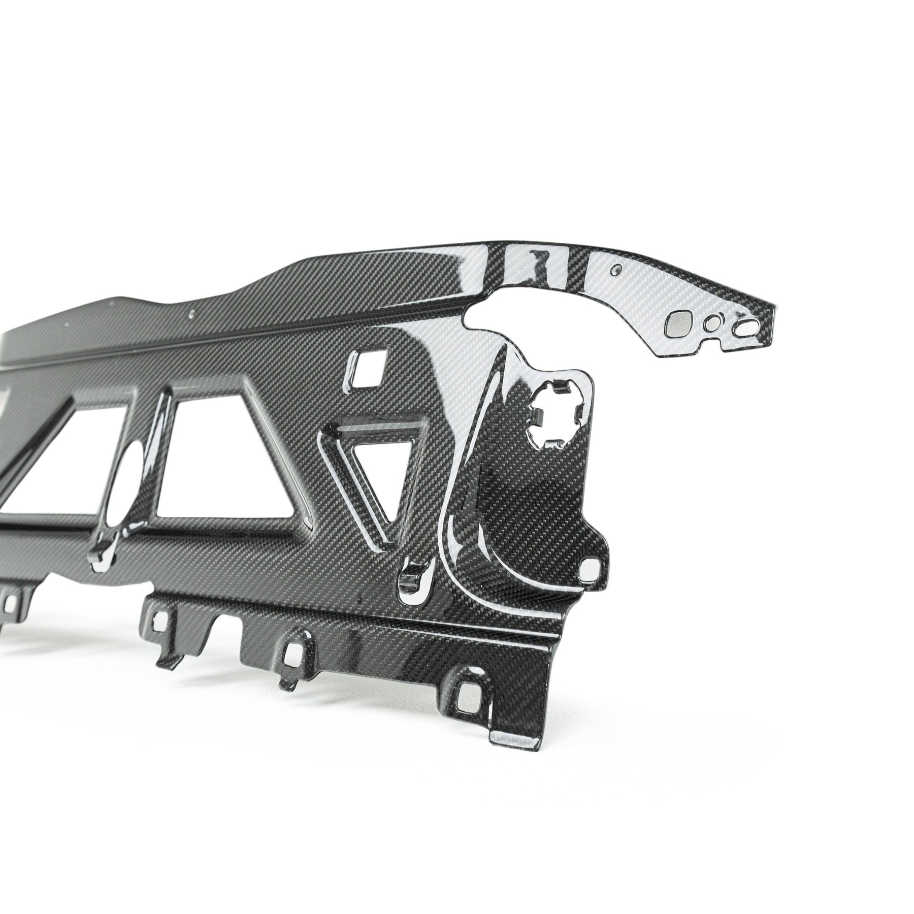 TRE Pre-Preg Carbon Fibre Cooling Shroud - BMW G87 M2, G80/G81 M3, G82/G83 M4 (2021+)