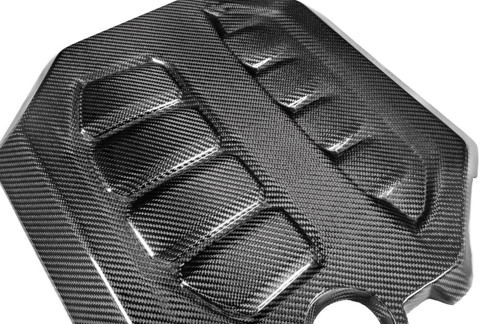 Eventuri Carbon Fibre Engine Cover - VW Golf MK8 GTI | R